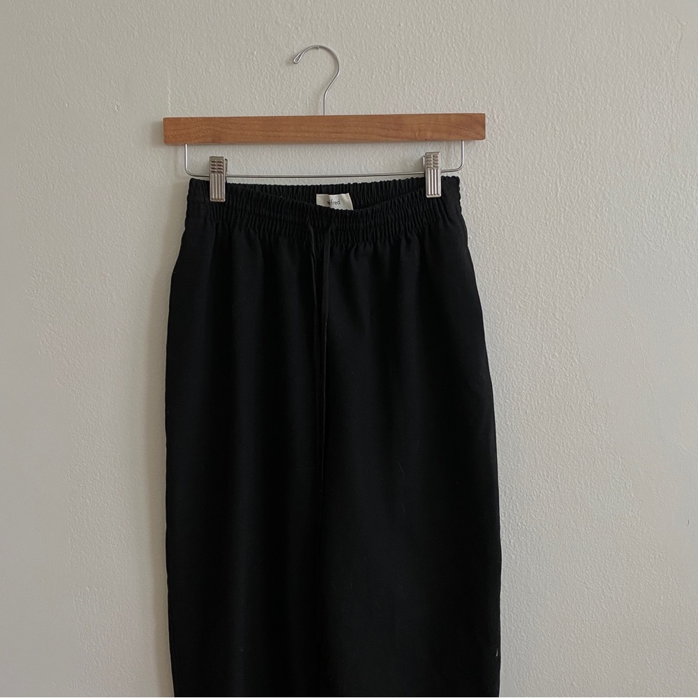 Wilfred High Rise Straight Leg Pant
